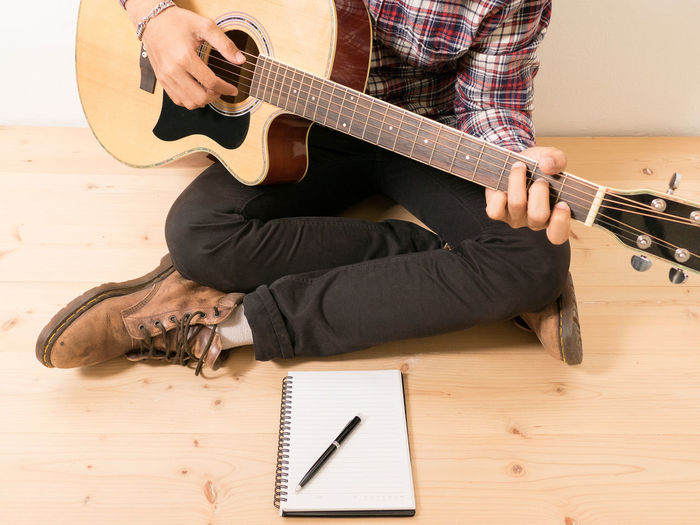 Man playing guitar