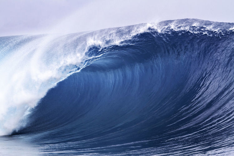 Perfect wave in papeete tahiti