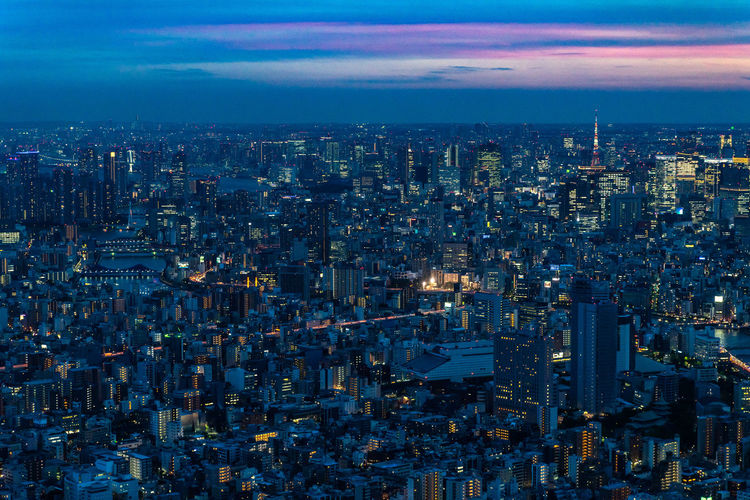 Scenic panoramic view of tokyo at sunset from the skytree, the tallest tower in the world, japan