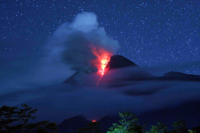 Mount merapi eruption in java