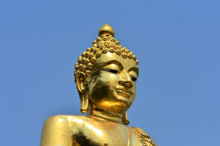 Buddha statue in chiang saen, thailand 