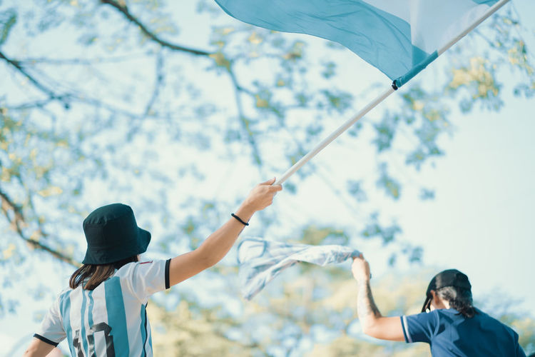 Women celebrating argentinian victory qatar fifa world cup 2022