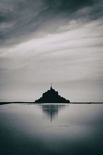 Mont saint michel in black and white