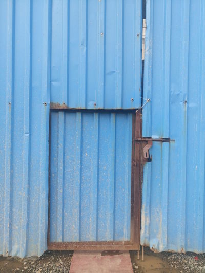 Closed metallic blue gate