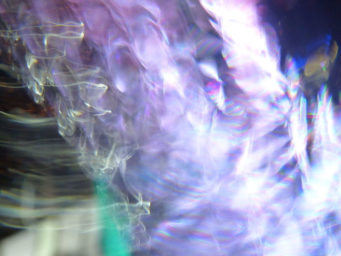 FULL FRAME SHOT OF BUBBLES IN BACKGROUND