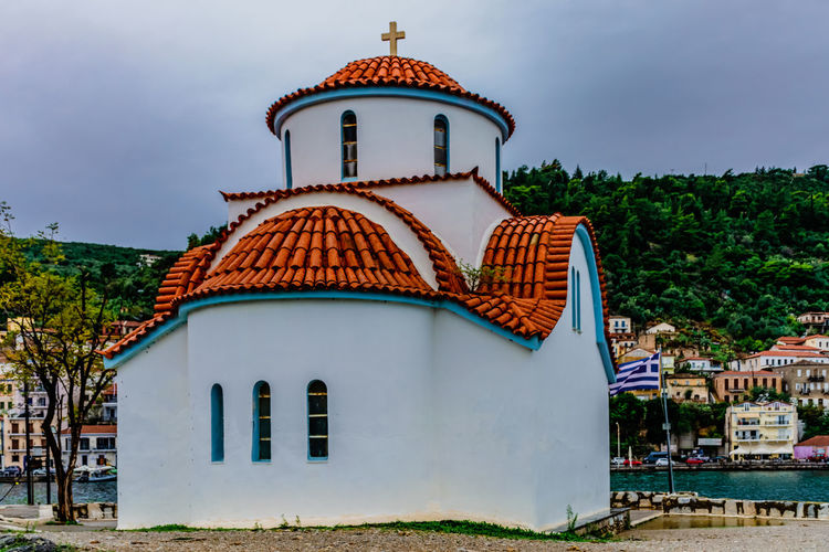 An orthodox church at the traditional village of gytheio, peloponnese, greece.