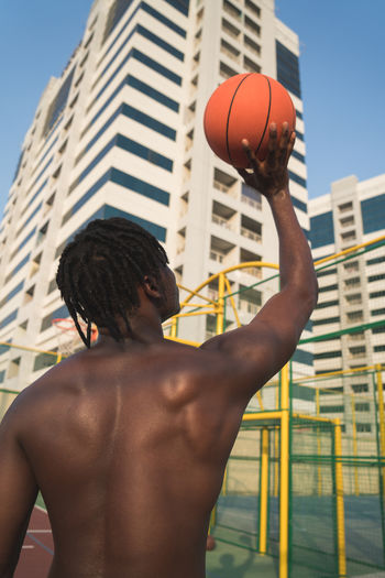 Portrait of the black man with the basketball
