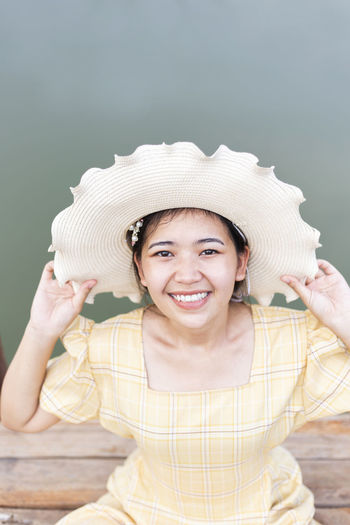 Portrait of a smiling young woman