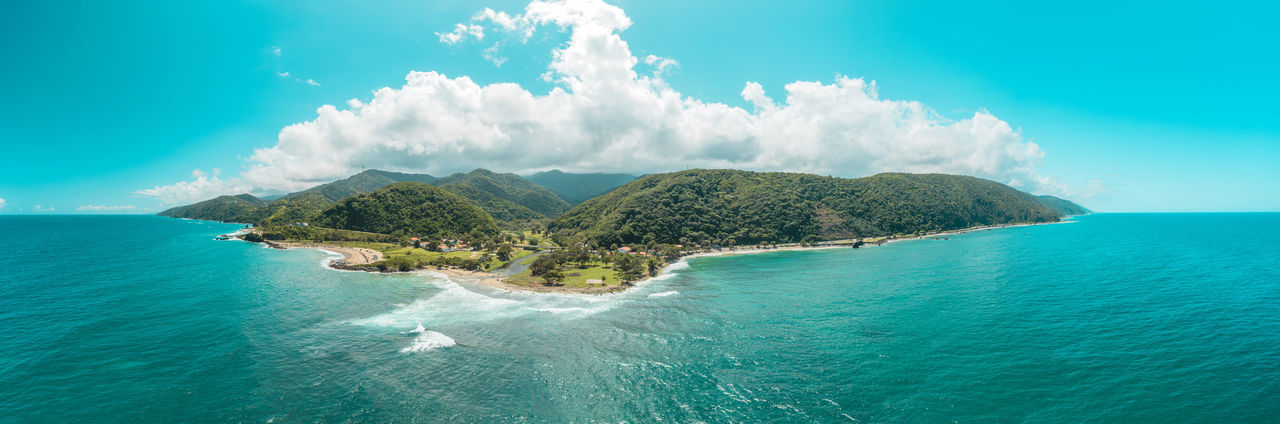 Panoramic aerial view of the la punta beach, space for surfers in los caracas, la guaira - venezuela
