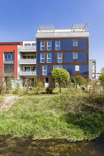 Germany, tuebingen, muehlenviertel, modern residential zero-energy houses