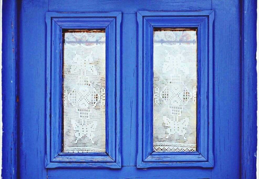 FULL FRAME SHOT OF WEATHERED DOOR