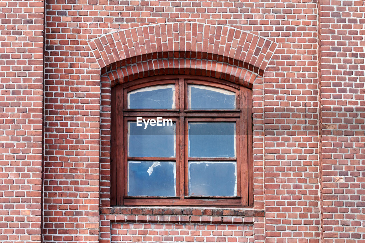 WINDOW OF OLD BUILDING