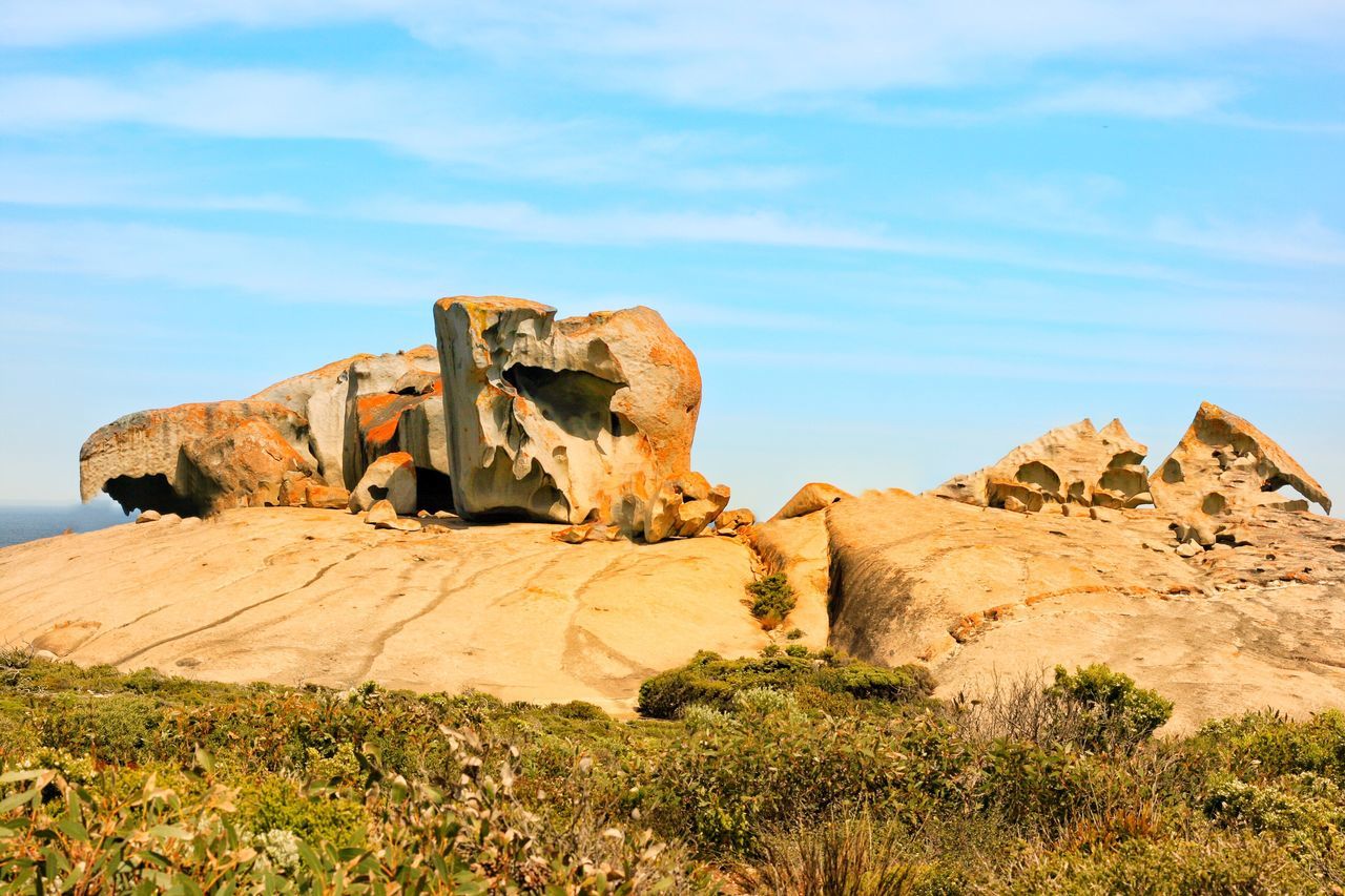 View of rock formations on land ID 138771342