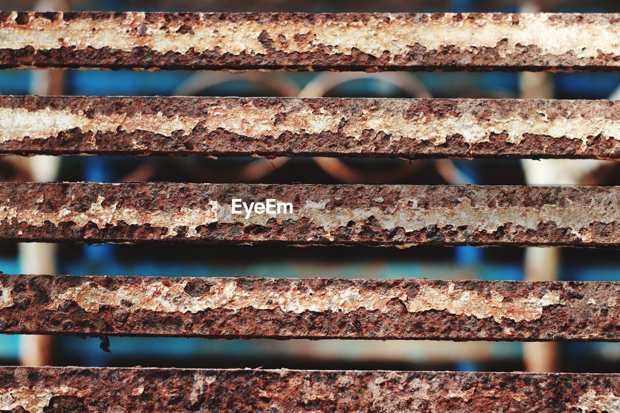 Full frame shot of rusty railing