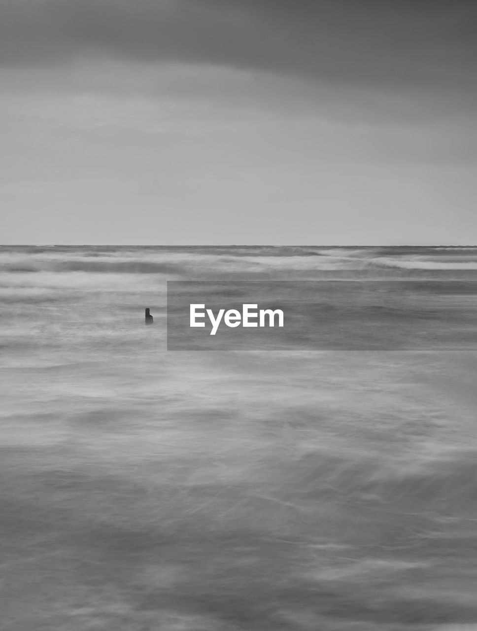 VIEW OF SEA AGAINST SKY