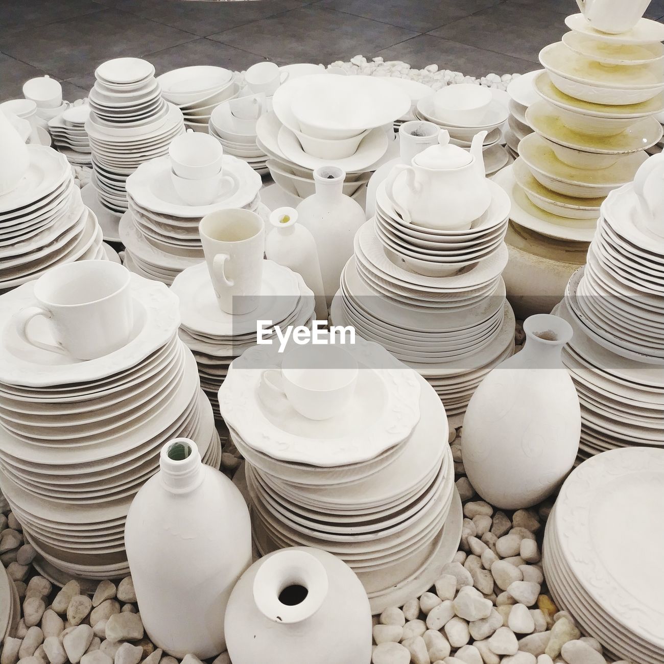 crockery for sale