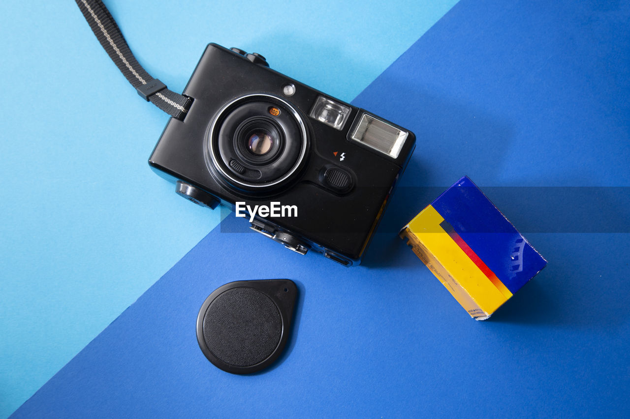 Timeless design 35mm point and shoot camera - classic, professional-grade photography equipment