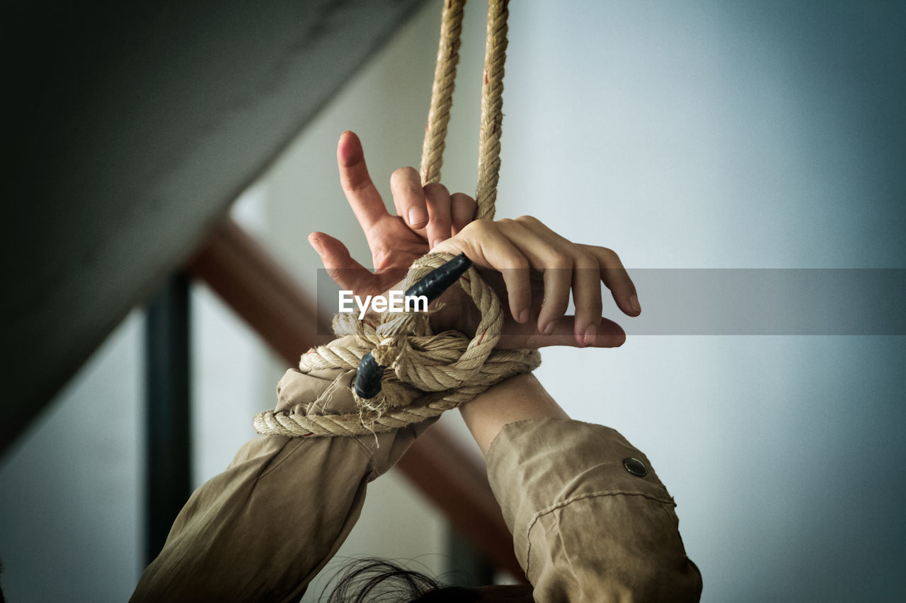 Веревка в руке