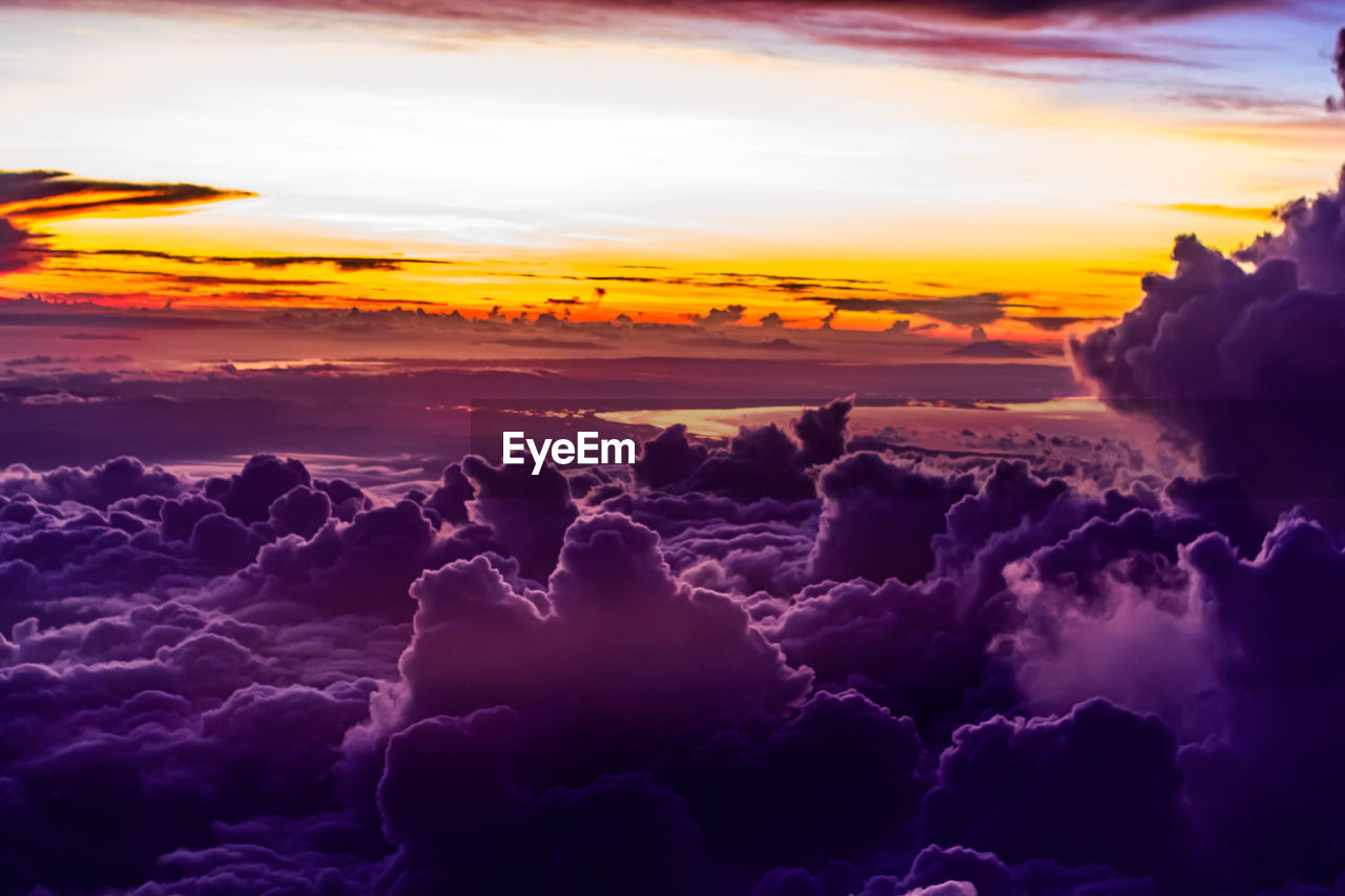 PANORAMIC VIEW OF CLOUDSCAPE DURING SUNSET