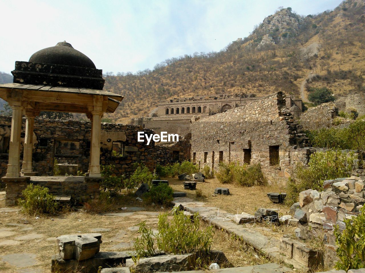 Bhangarh fort against mountains