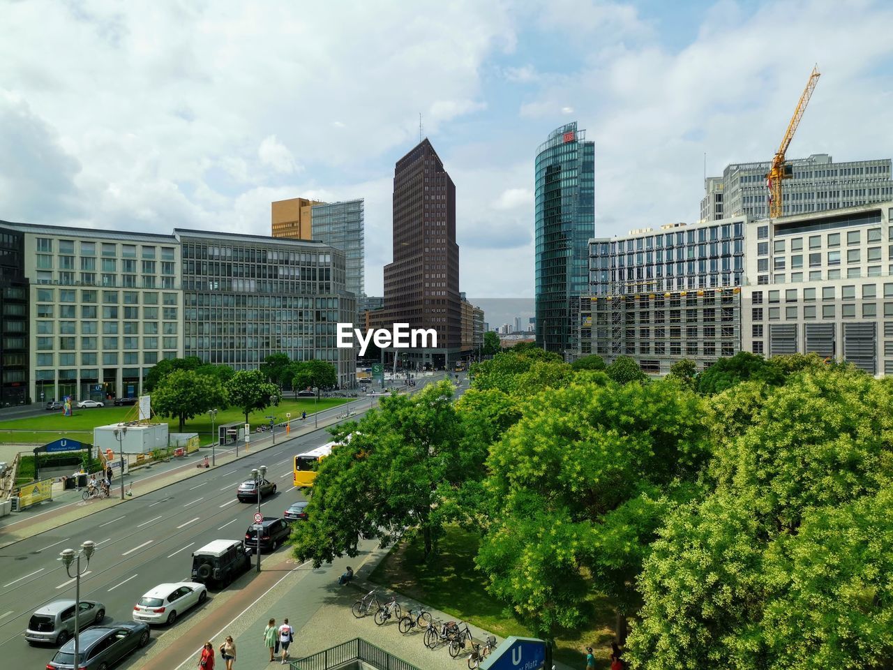 PANORAMIC VIEW OF CITY BUILDINGS