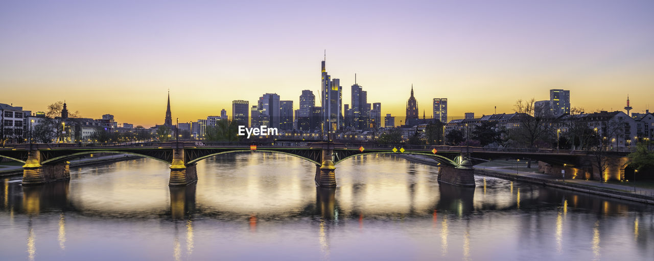 Frankfurt am main city skyline coler image