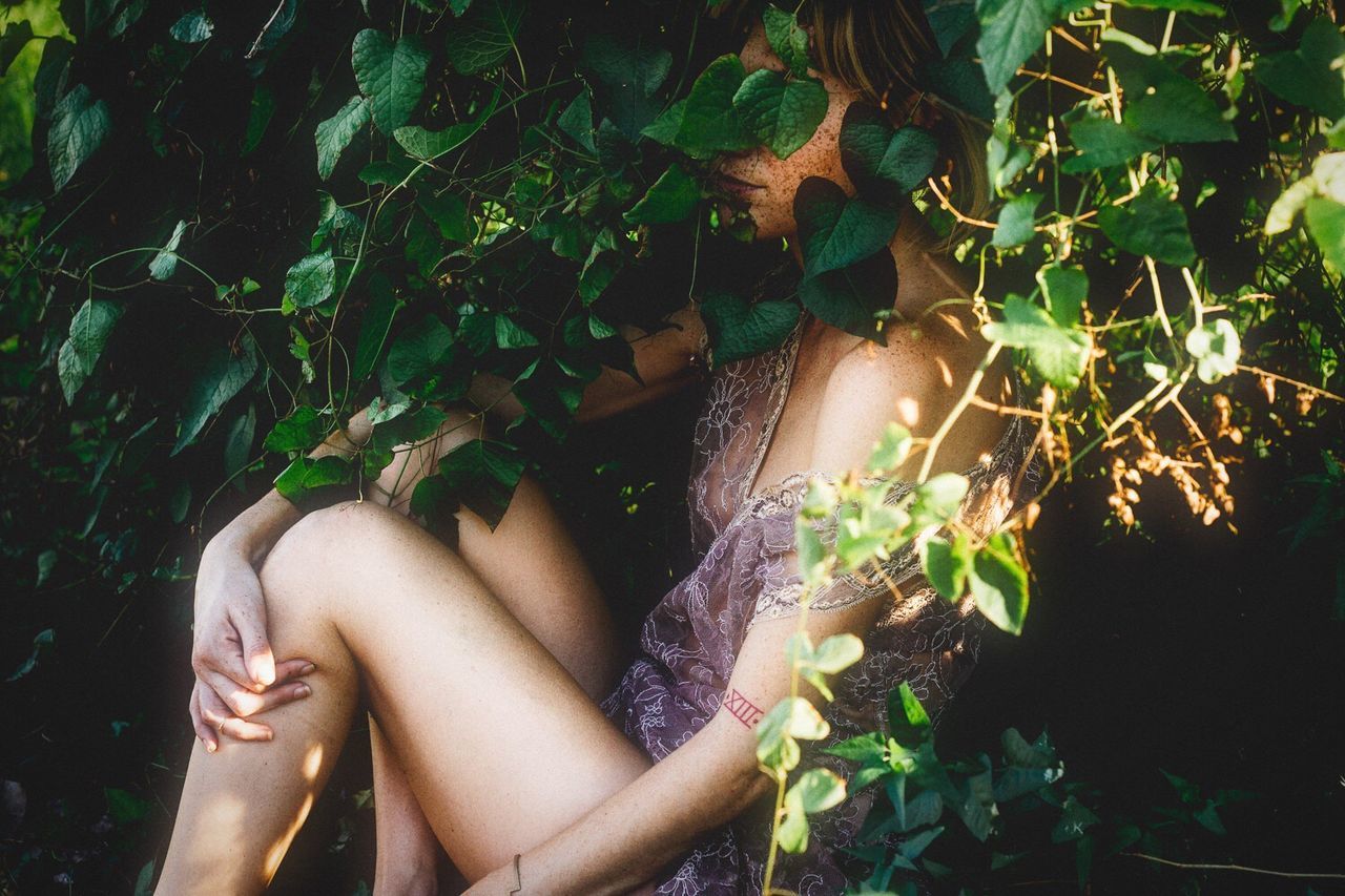 WOMAN LOOKING AWAY