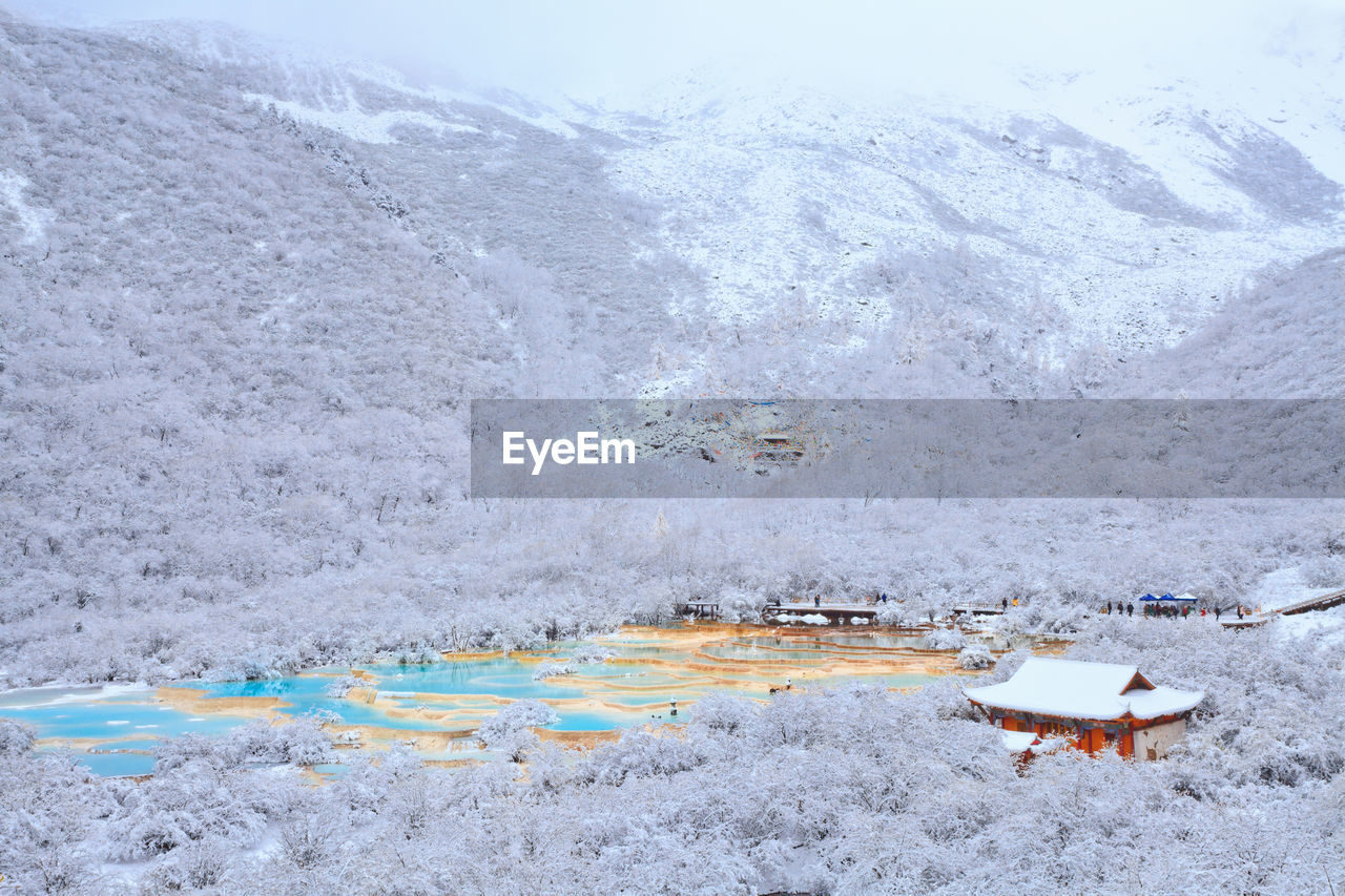 SCENIC VIEW OF SNOWCAPPED MOUNTAIN