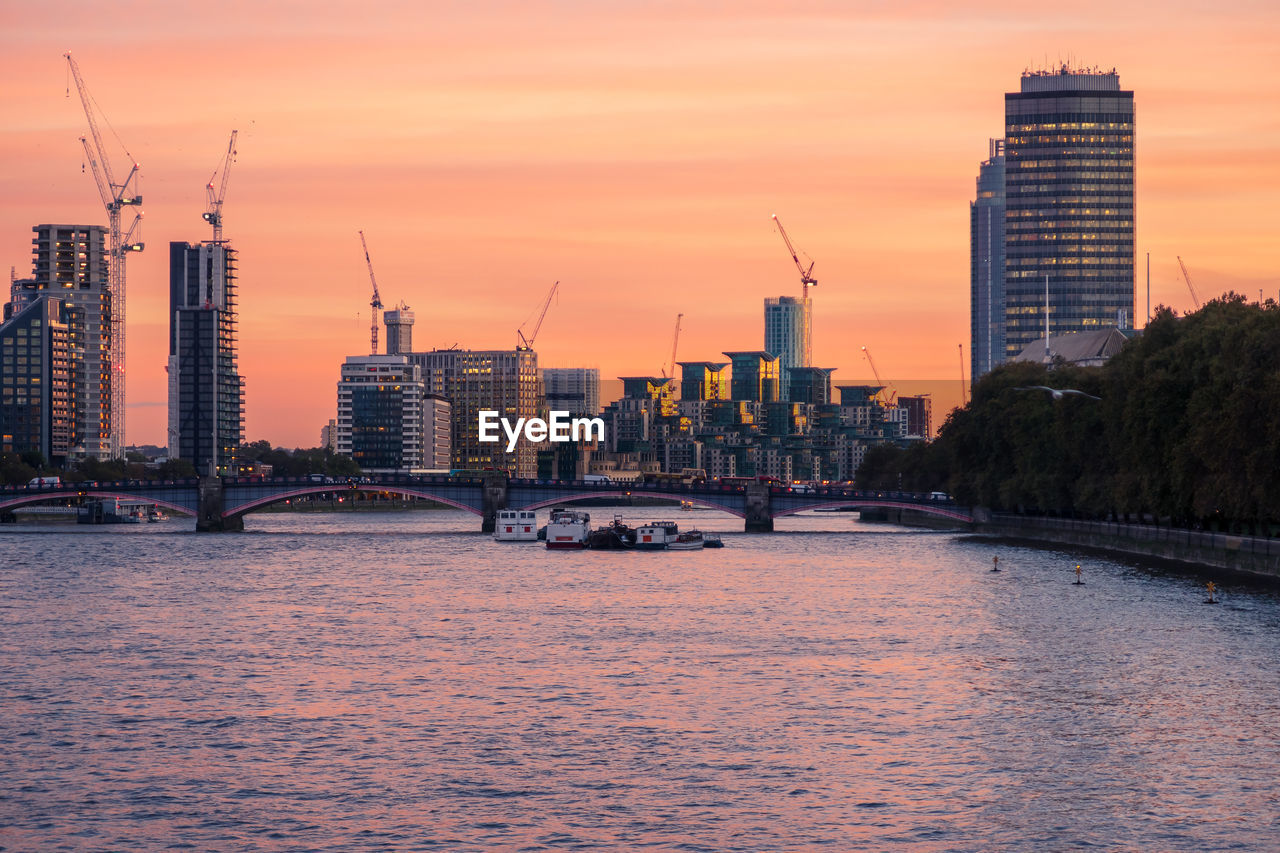 Lambeth Bridge London River Thames Architecture On Eyeem