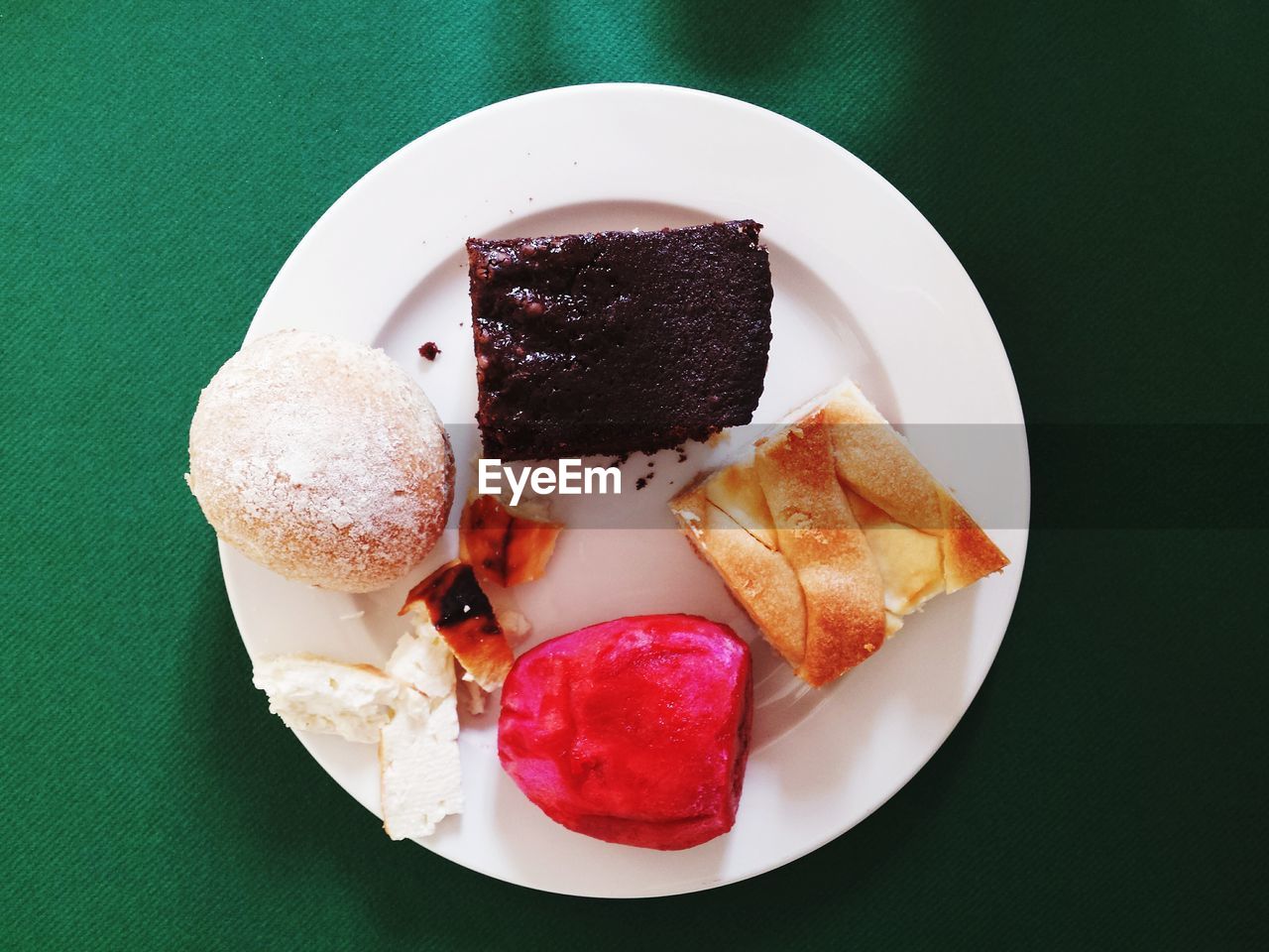 Directly above view of sweet food served in plate on table
