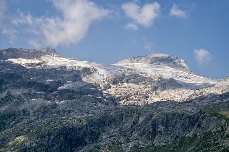 Scenic view of a glacier against sky. weißsee gletscherwelt, austria 