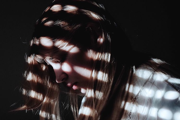 FujiX100T Fuji X100t Shadows & Lights Light And Shadows Light And Shadow VSCO Cam VSCO Portrait Of A Friend Beauty People Girl Portrait Portrait Of A Woman Portrait Photography Portraits PortraitPhotography Beautiful Hair Woman Shadows Model