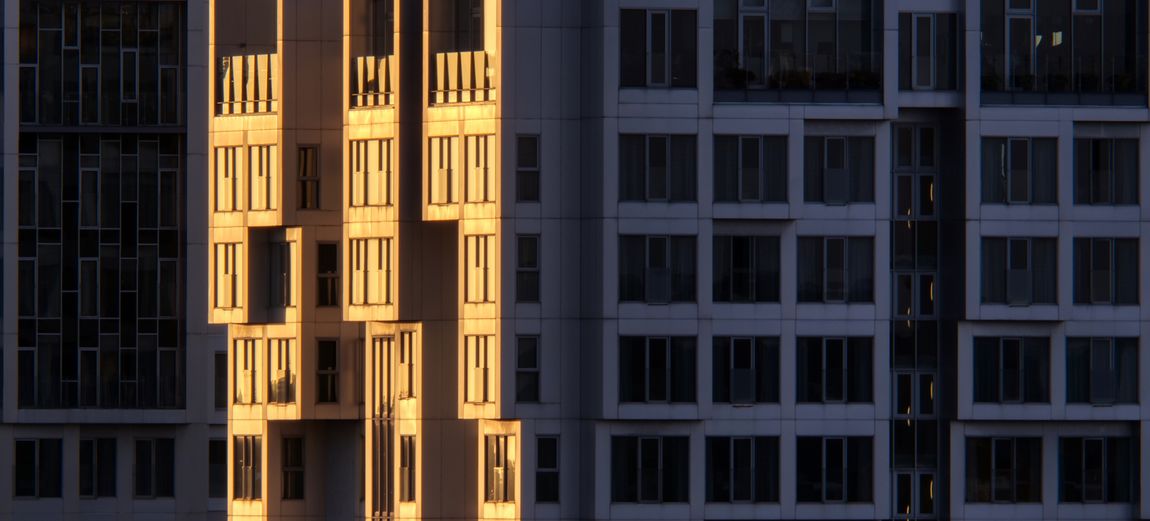 Full frame shot of modern building sunlight