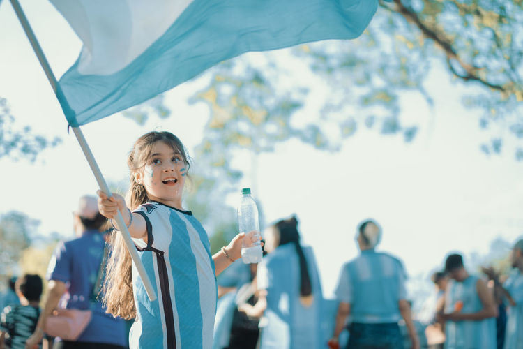 Girl celebrating argentinian victory qatar 2022 world cup