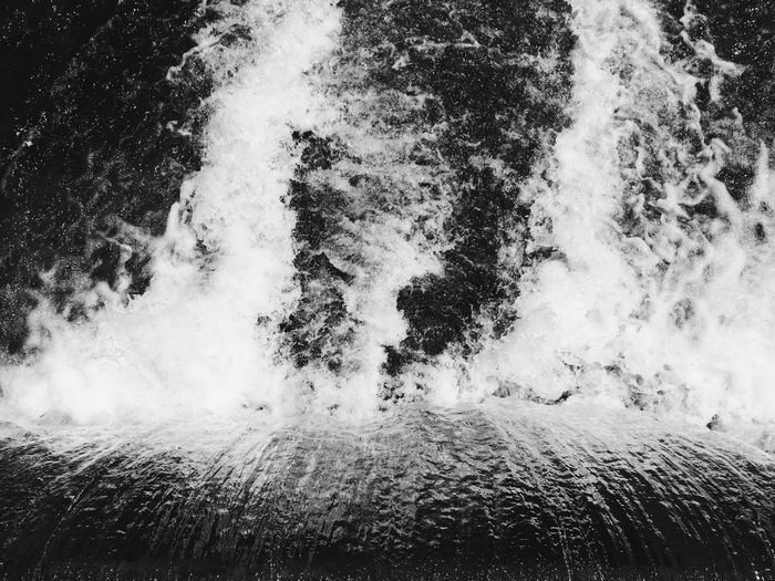 Close-up of waves splashing in sea