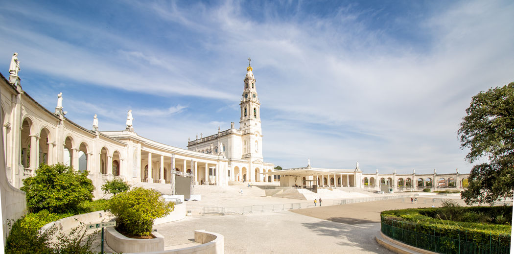 Monumental ensemble of the sanctuary and the basilica of our lady of fatima