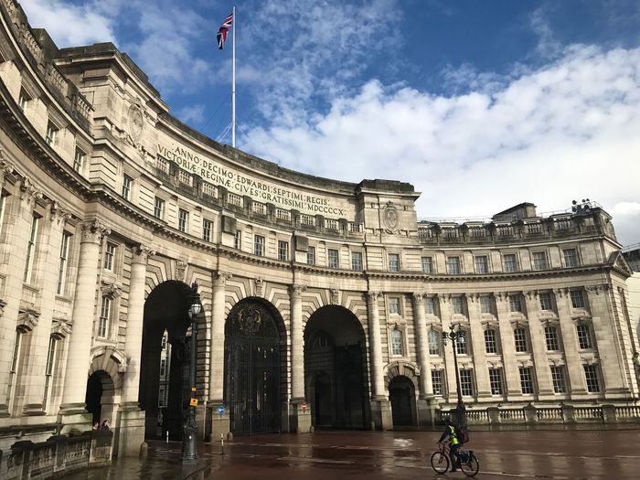 View of admiralty arch against cloudy sky