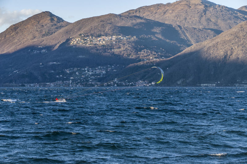 Kitesurfing on the lake maggiore