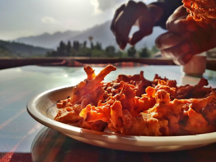 While the cold winds rush through, a cup of hot tea and pakoras is no match to anything else. 