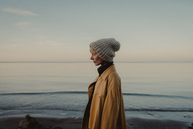 Beach Beauty In Nature Day Horizon Over Water Lifestyles Nature One Person Outdoors People Real People Scenics Sea Sky Standing Water Young Adult Young Women