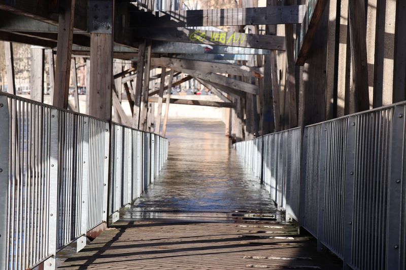Corridor in building flood flooding inondation lyon
