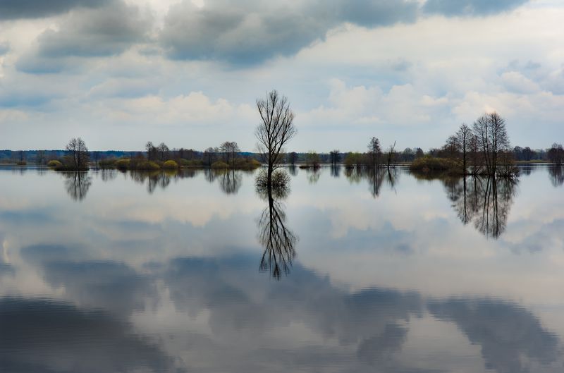 Panoramic view of lake against sky